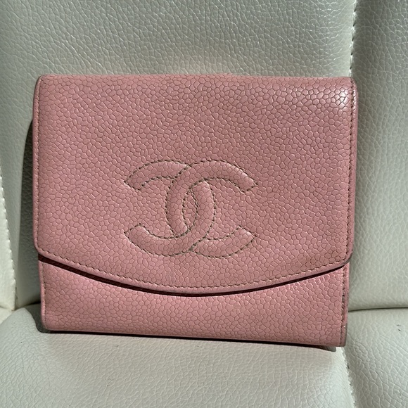 Chanel pink caviar compact wallet - Picture 11 of 11